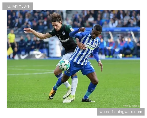 实时：达姆施塔特后卫吃到红牌，将十人应战沙尔克04